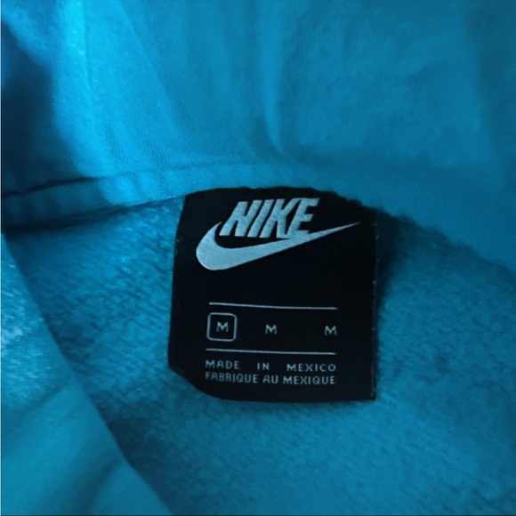 Nike Graphic Hoodie - Picture 2 of 3
